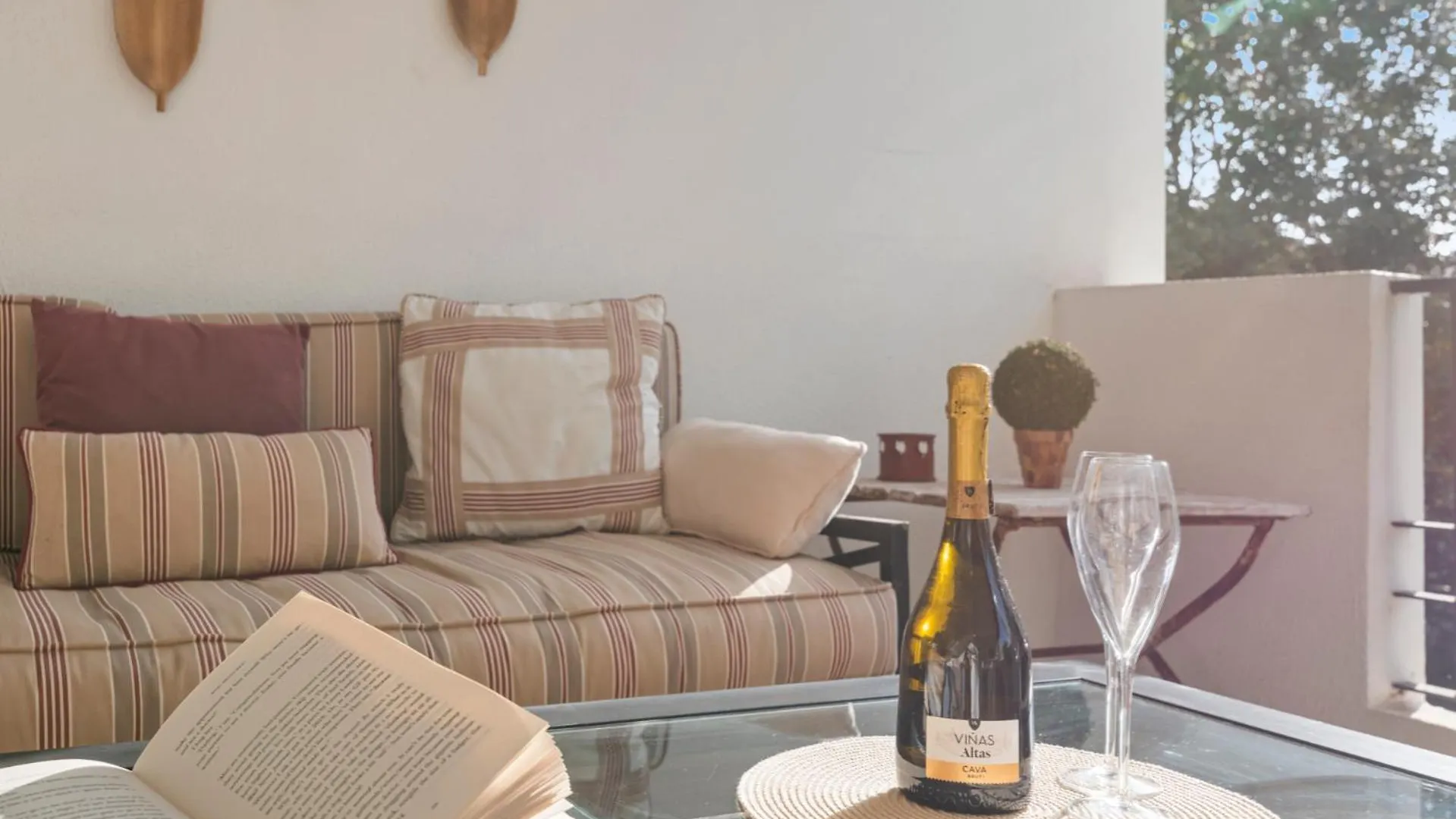 2 Bedroom Apartment In Medina Garden Marbella