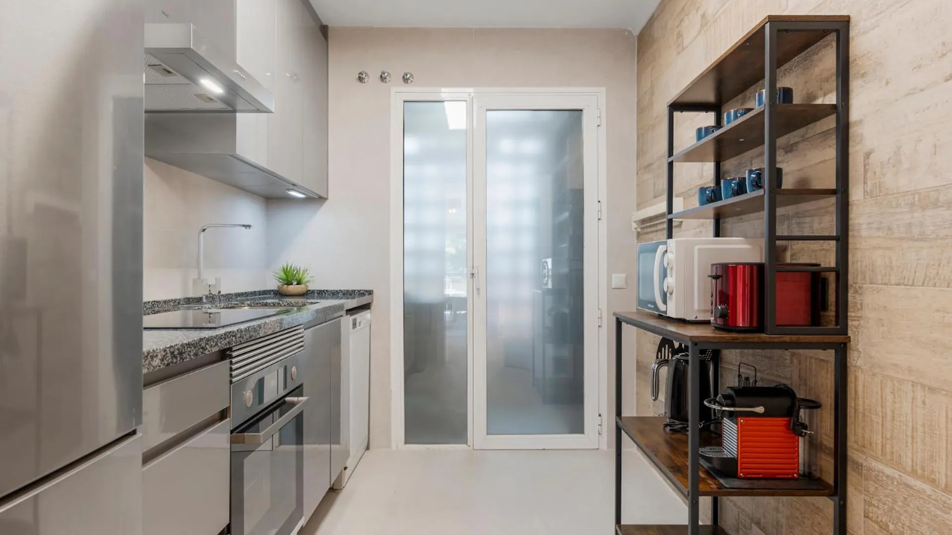 2 Bedroom Apartment In Medina Garden 马尔韦利亚