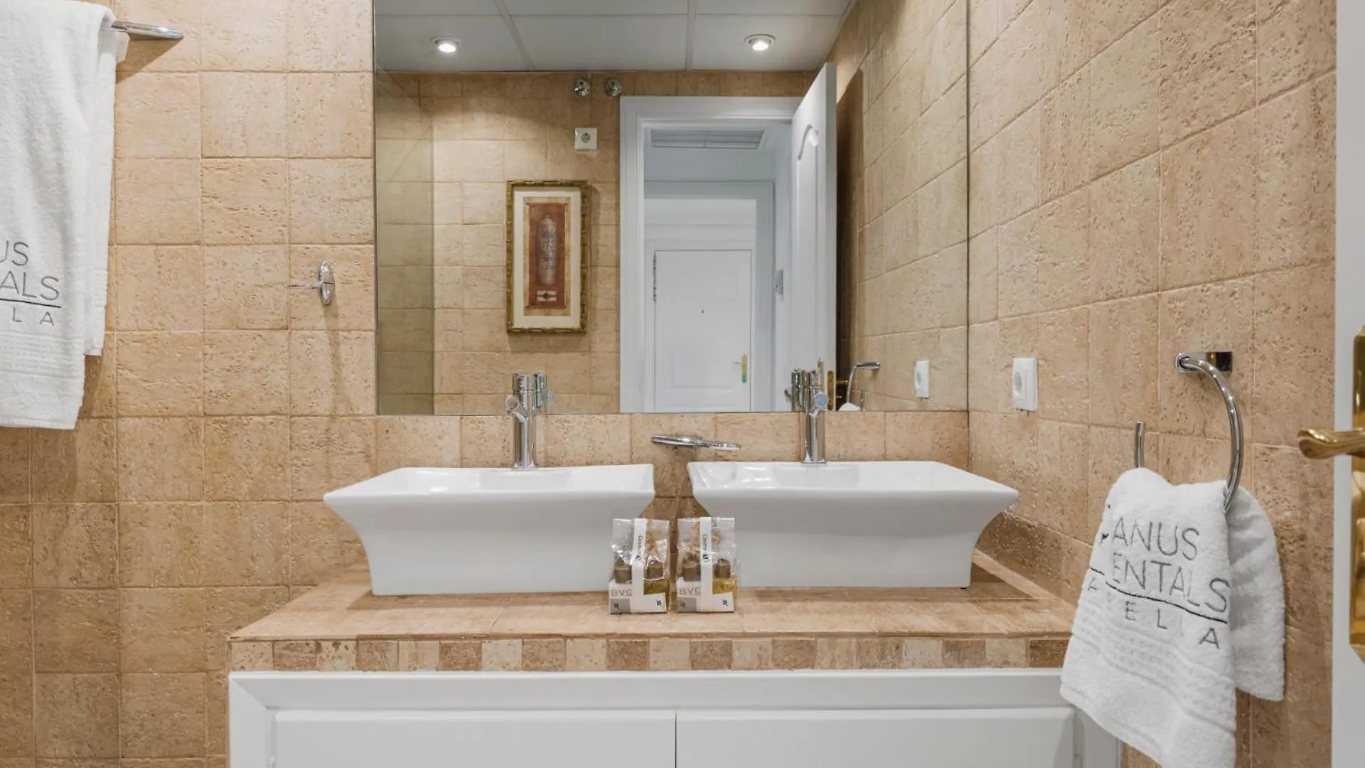 2 Bedroom Apartment In Medina Garden 马尔韦利亚